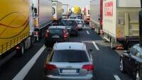 silnice dálnice traffic-2251530 1280